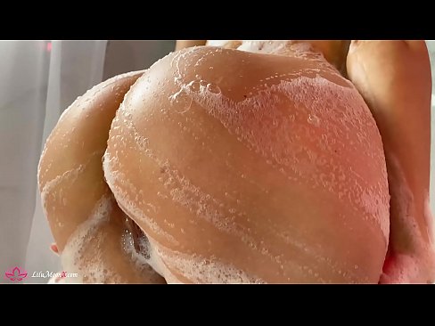 ❤️ La morena es masturba el cony amb un vibrador fins a un orgasme intens a la dutxa ❤️ Porno anal a nosaltres ❤